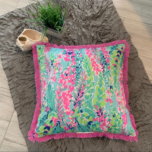 lilly pulitzer throw pillows